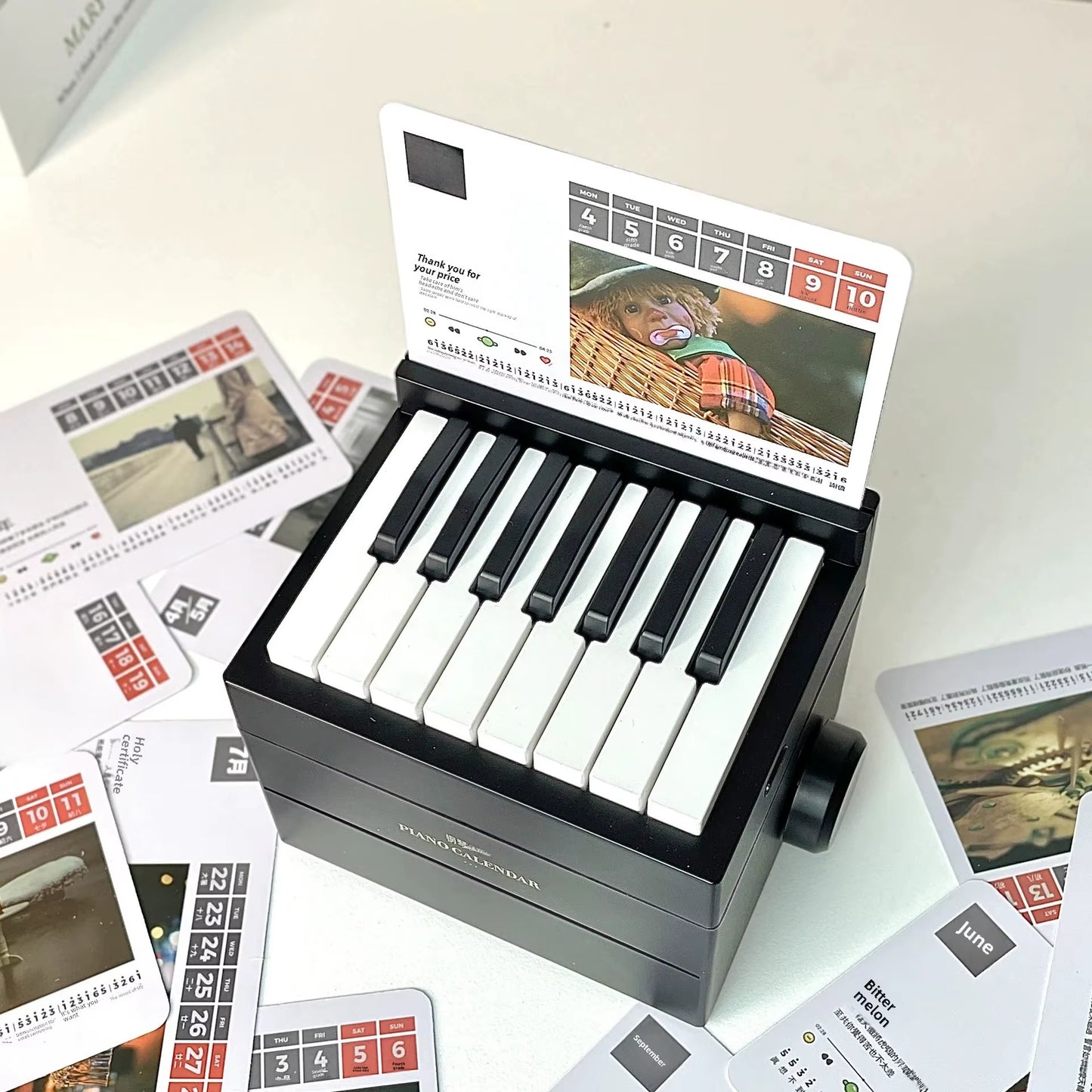 2025 New May Tian Steel Piano Desk Calendar Business Wholesale Factory Goods Cross-Border Tiktok Office Culture Education Suppli