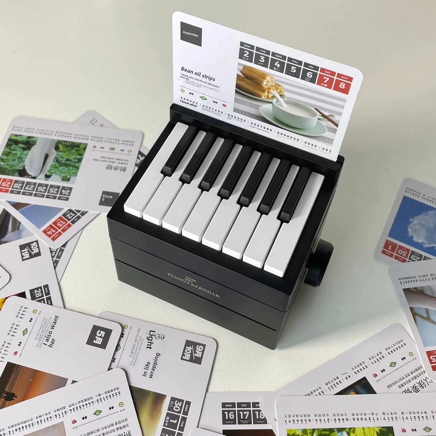 2025 New May Tian Steel Piano Desk Calendar Business Wholesale Factory Goods Cross-Border Tiktok Office Culture Education Suppli